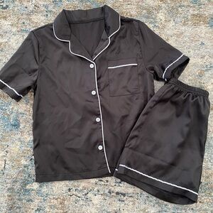 SHEIN Black Kids Pajama Set